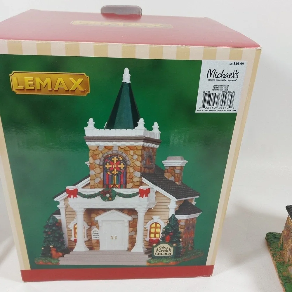 Lemax Cedar Creek Church‎ Illuminated Christmas Village with Box 2013